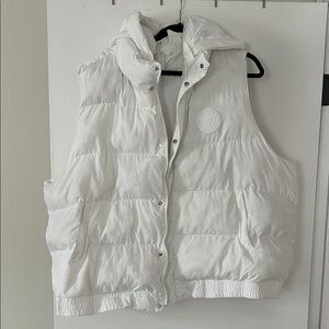 Fabletics White Expedition Puffer Vest - 3X